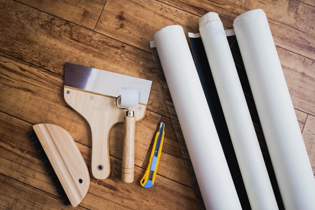 リフォームの壁紙、カッター